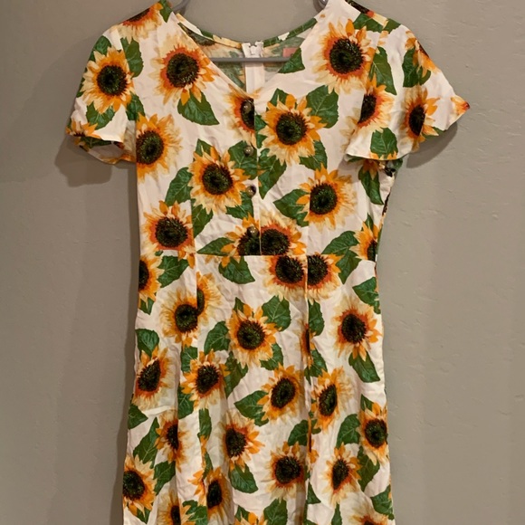 Nordstrom kids sunflower dress - Picture 1 of 2
